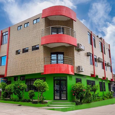 Hospedaje Las Amazonas Икитос Екстериор снимка
